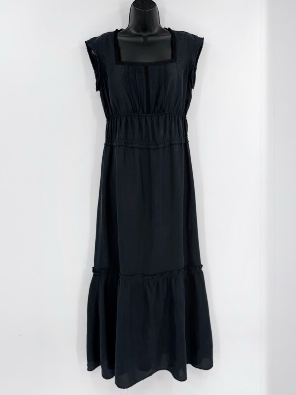 ✦ Kenneth Cole New York Y2K Silk Tiered Maxi Dress | Black | 8
